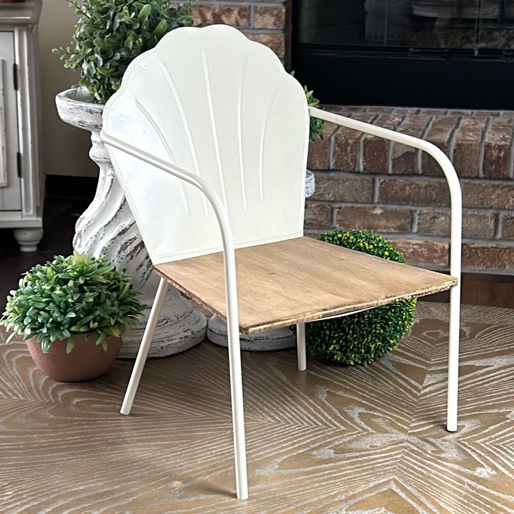 NEW! Shabby Chic Distressed Farmhouse Vintage Inspired Wood & Metal Arm Chair